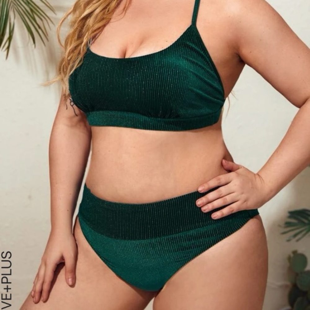 SHEIN green gold velvet bikini plus 3x never worn